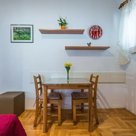 Nena 아파트 *